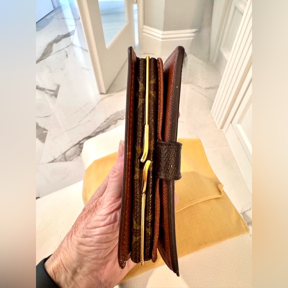 Louis Vuitton Wallet - Picture 12 of 13